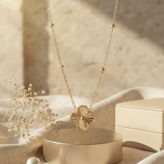 Luxury Four Leaf Clover Pendant Necklace