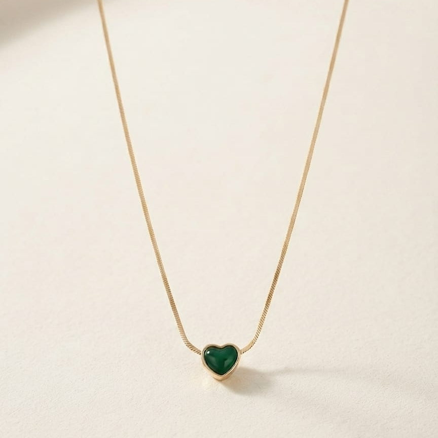 Emerald Heart Pendant Necklace – Minimalist Green Heart Charm