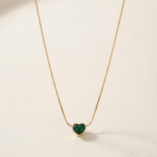Emerald Heart Pendant Necklace – Minimalist Green Heart Charm