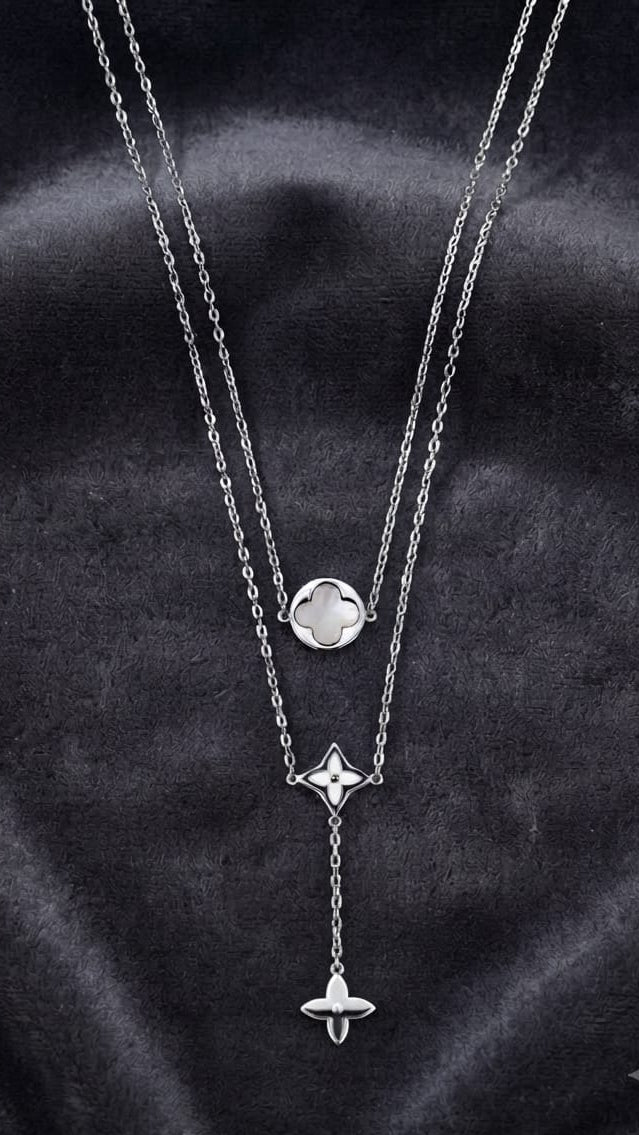 Silver Double Layer Clover Pendant Necklace – Elegant Floral Charm Necklace