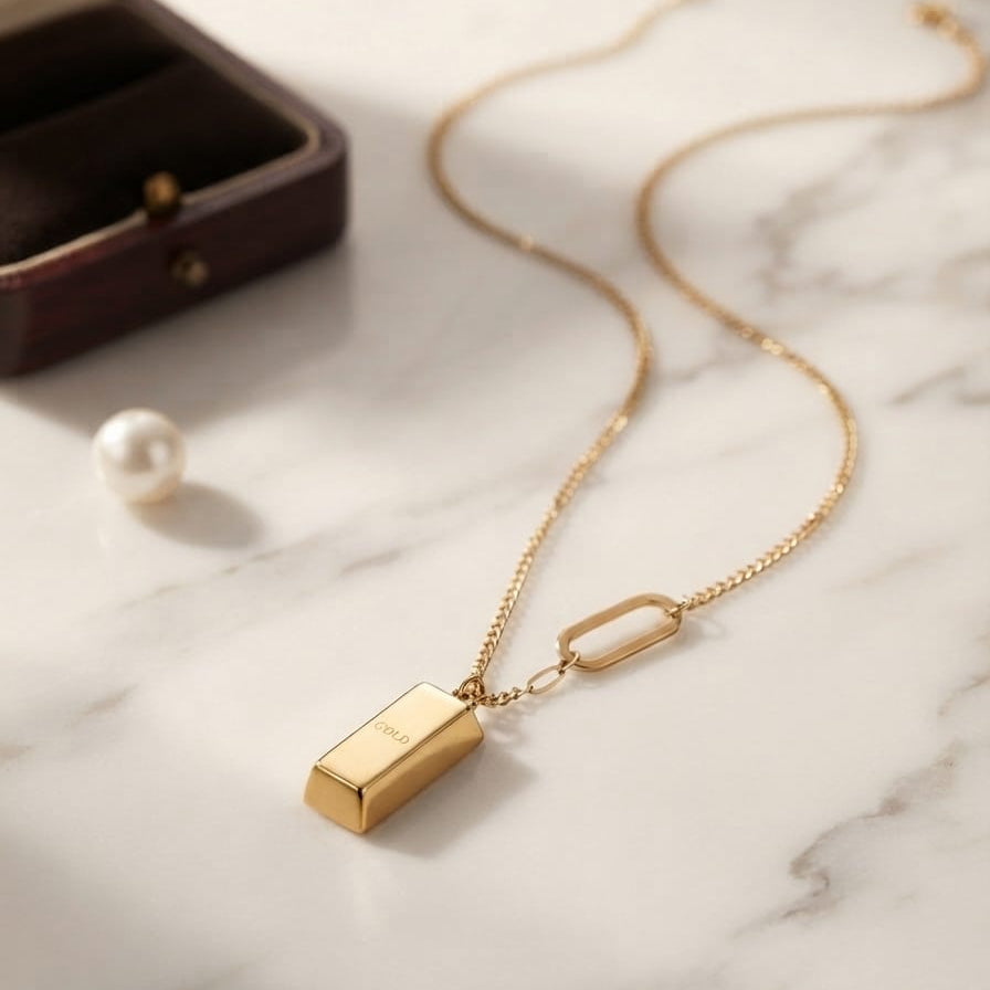Luxury Gold Bar Pendant Necklace