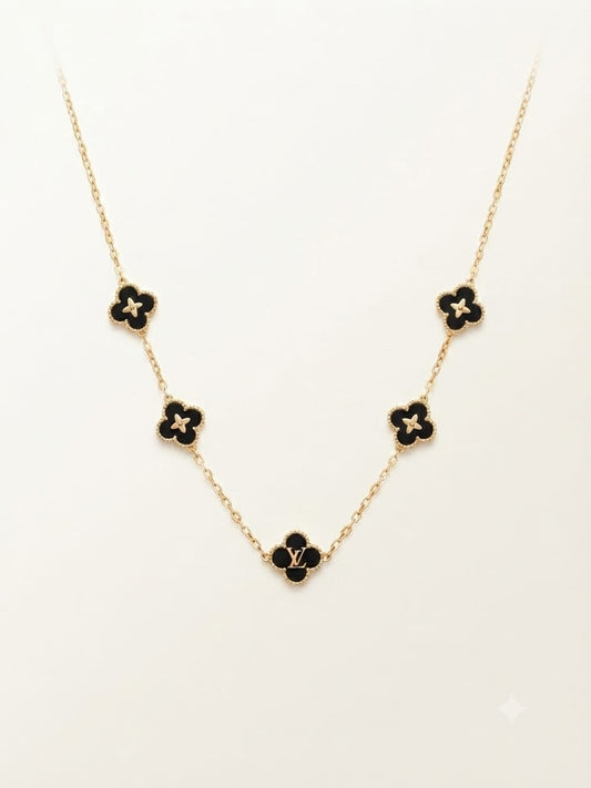 Elegant Black Clover Gold Pendant Necklace