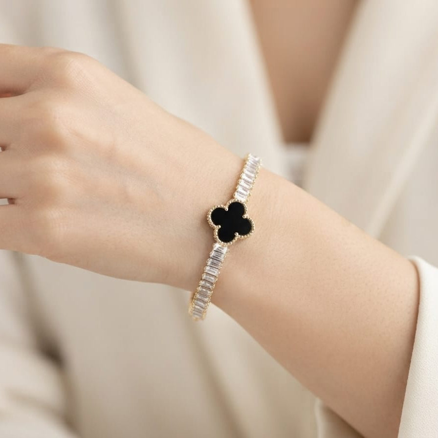 Luxury Clover Crystal Bracelet for Women – Elegant Gold & Silver Fashion Jewelry