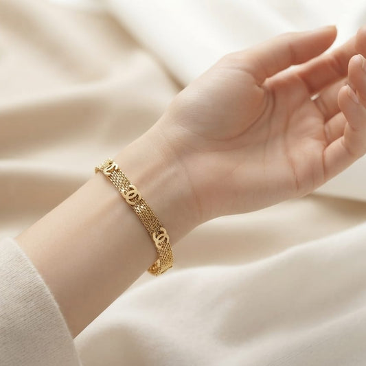 Luxury Mesh Gold Bracelet for Women – Elegant Designer Chain Bracelet